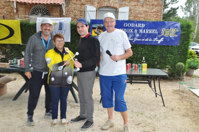 la remise des cuillères de bois.