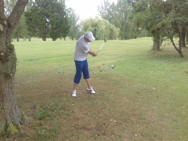 Un Pétank-Golfeur de haut-niveau, mais non, mais non.